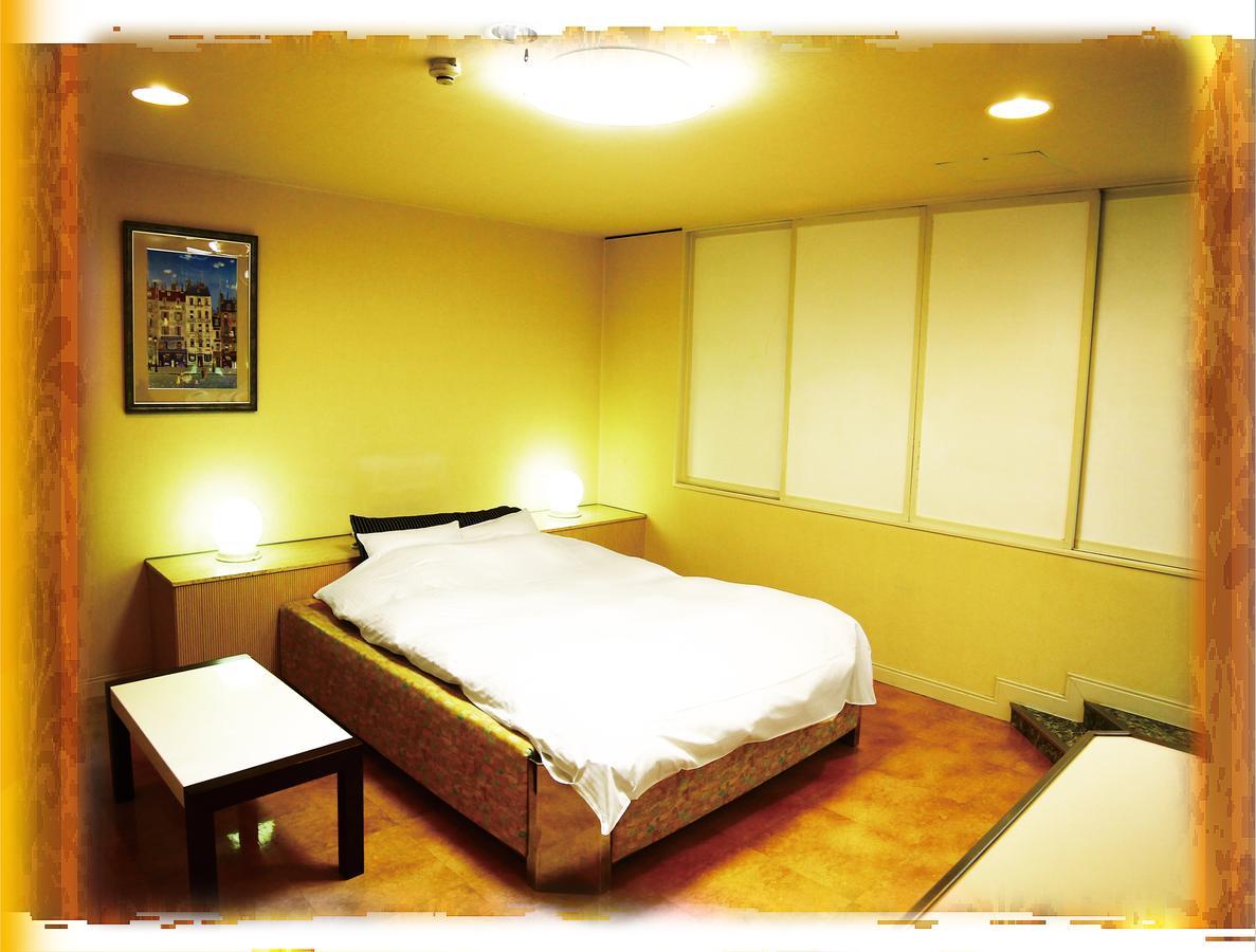 Kyoto Hotel Crown (Adults Only) Exteriör bild