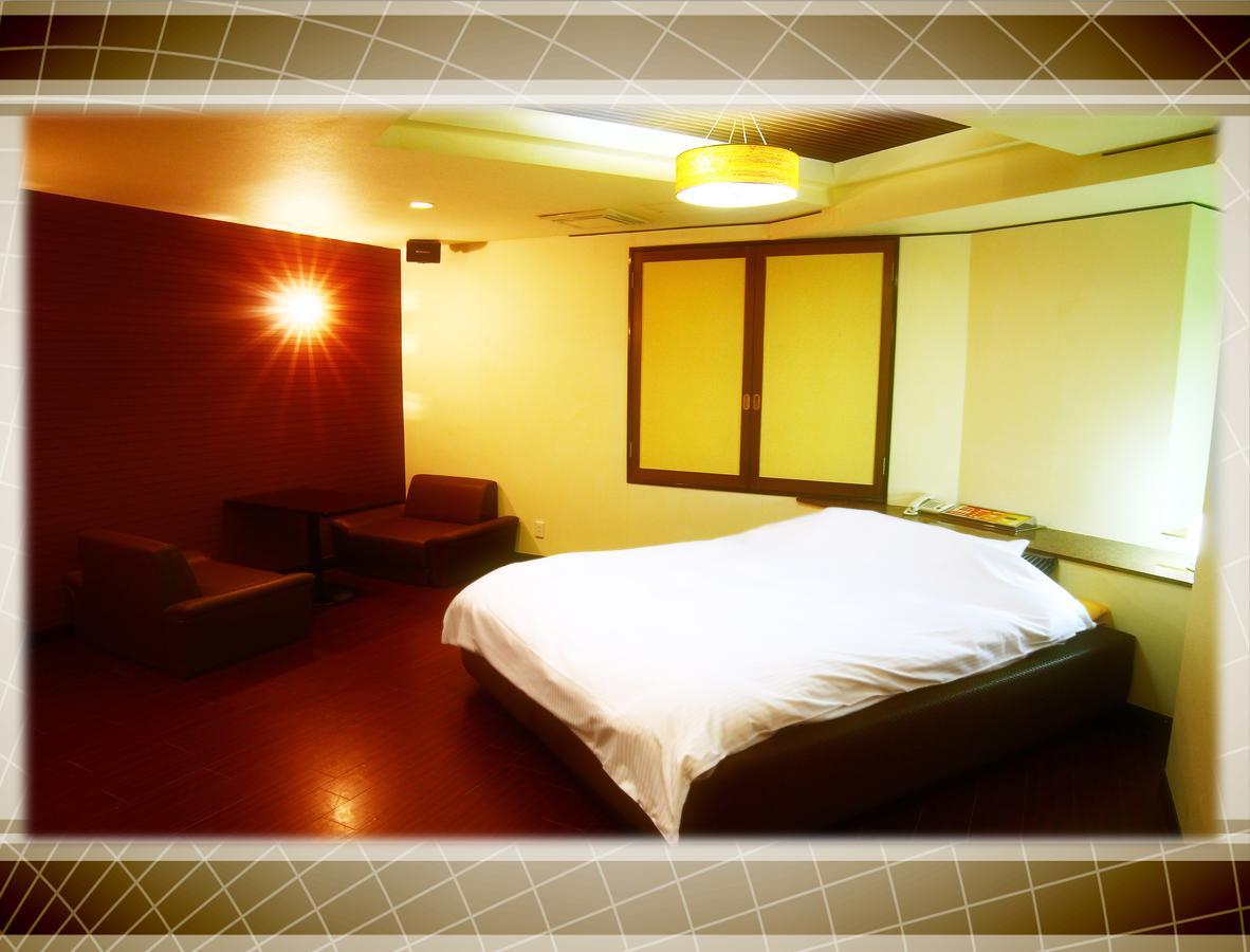 Kyoto Hotel Crown (Adults Only) Exteriör bild